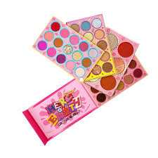 PALETA DE SOMBRAS + RUBOR + ILUMINADOR KEVIN & COCO