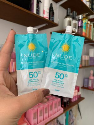 NUDE PROTECTOR SOLAR EN SACHET SPF 50