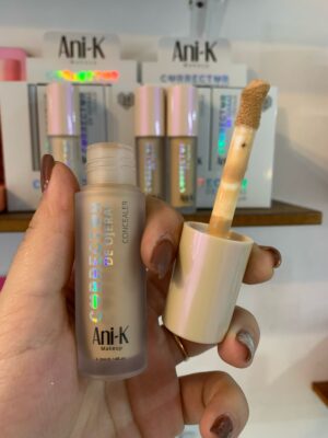 CORRECTOR ANIK TONO 01 BONE